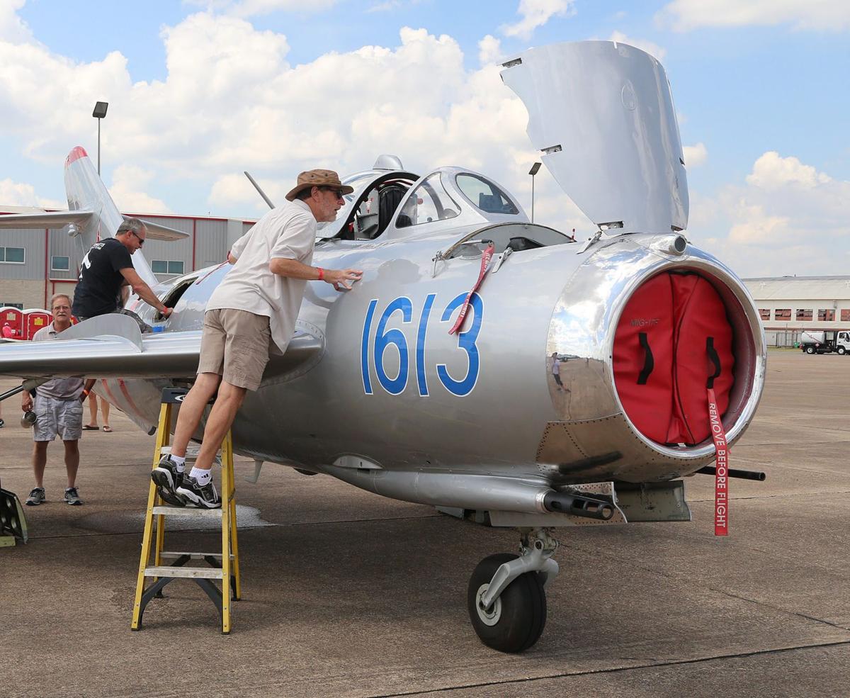 Thousands turn out for HOT Air Show Local News