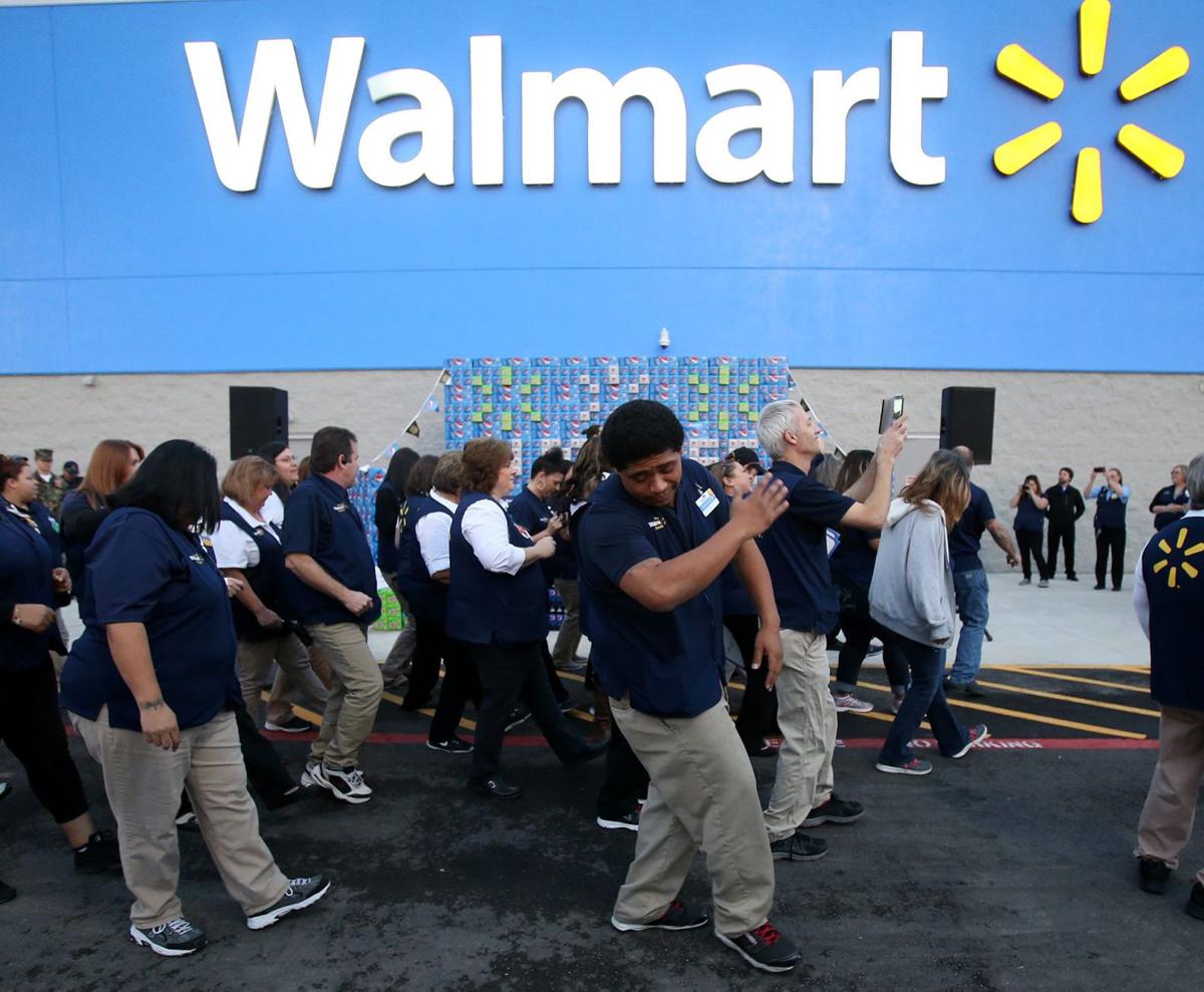 New WalMart opens on I35 in Hewitt, minutes away from existing store