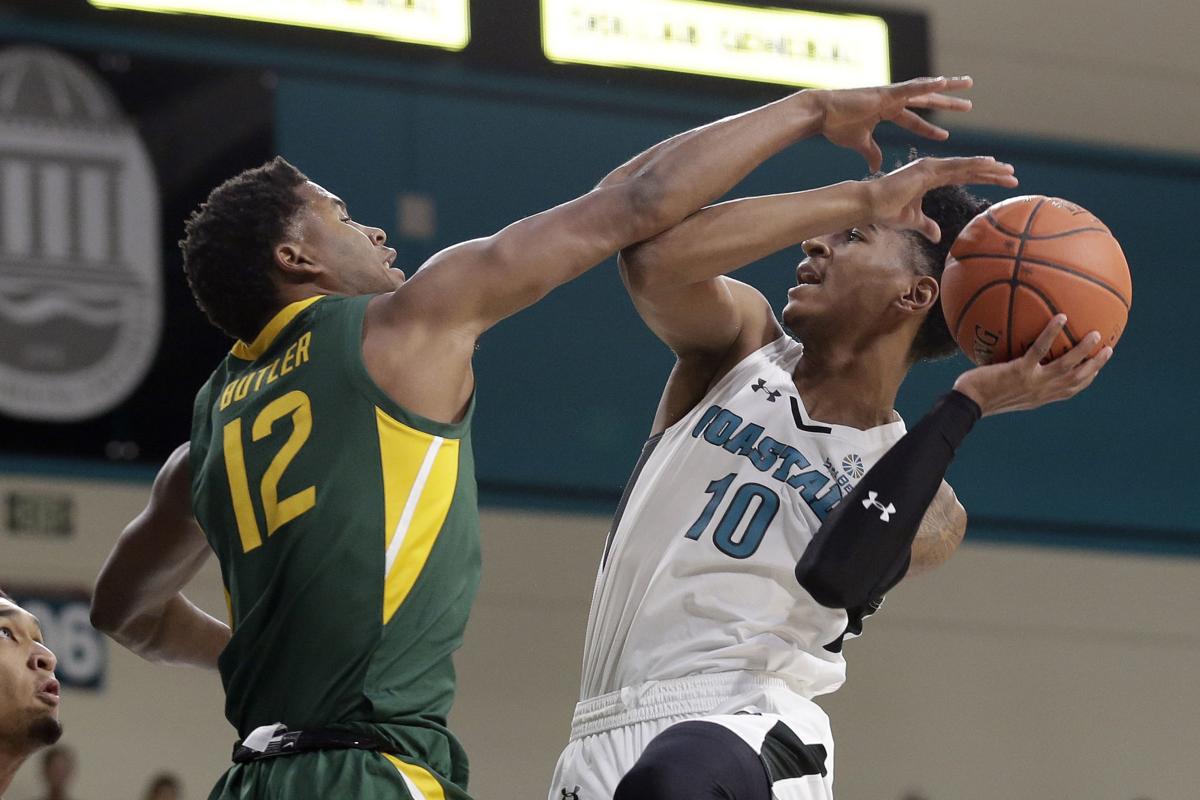 Bears Engulf Coastal Carolina With Wave Of Defensive Pressure 77 65 Baylor Wacotrib Com