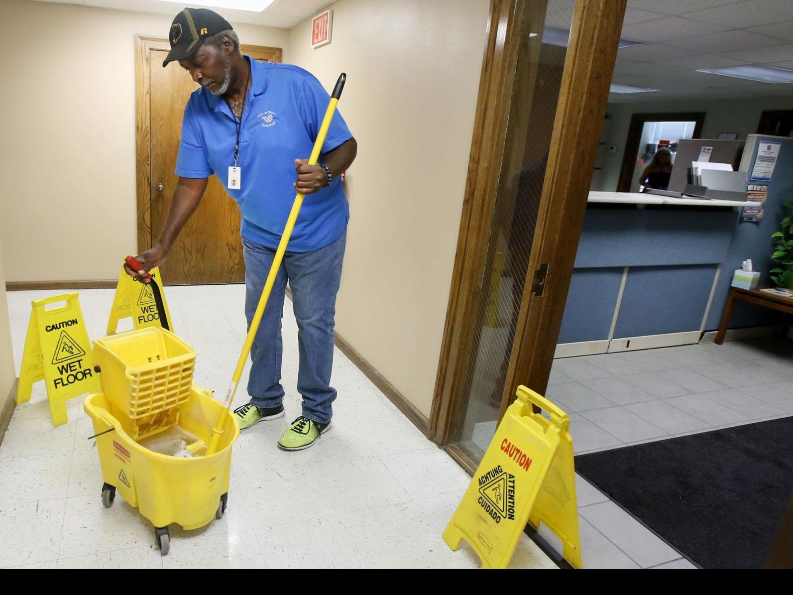 Waco City Janitors Councilman Push Back On Privatization Government Wacotrib Com
