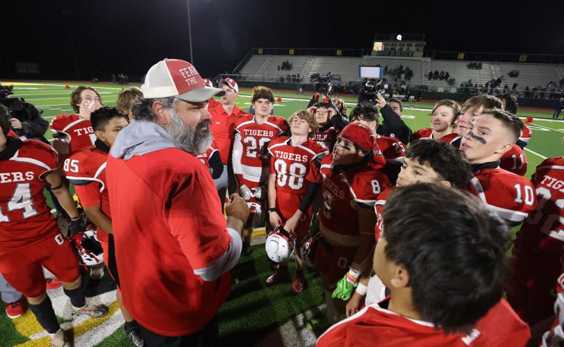 A new, louder kind of rattle — Footballmad Oglesby all abuzz over team