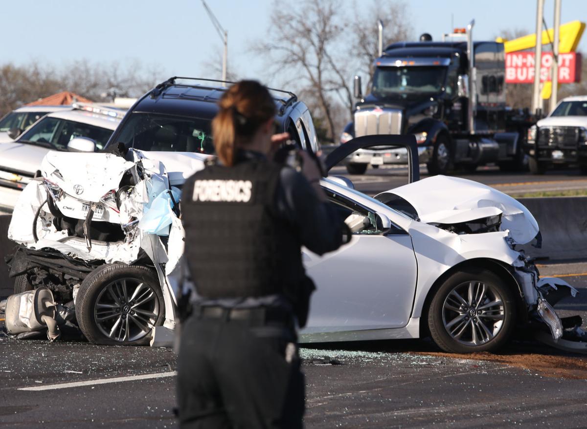 I35 crash in Waco kills 1, injures 4 others Traffic