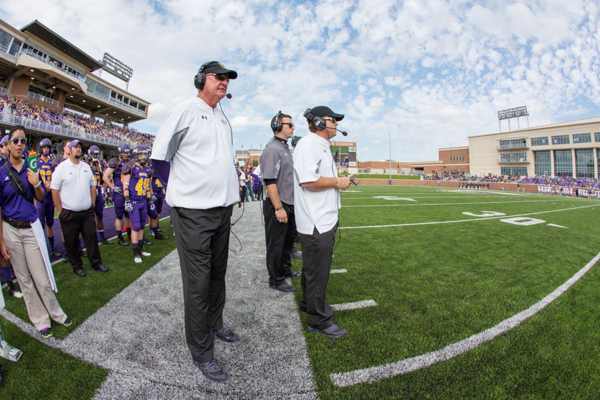 Texas Sports Hall Of Fame Fredenburg Builds D Iii Dynasty At Umhb