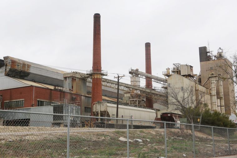 OwensIllinois to spend 8 million more on Waco facility Business