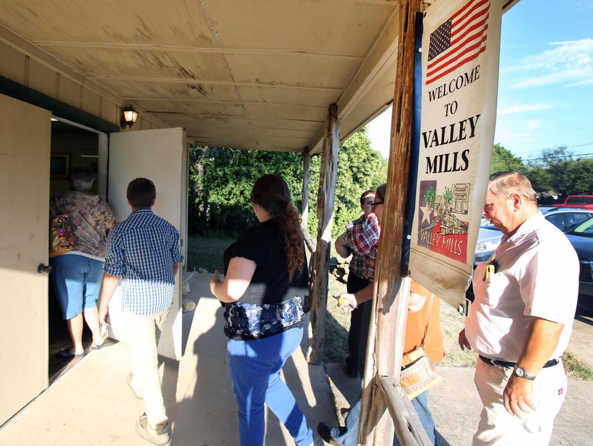 Valley Mills places judge, city secretary on administrative leave