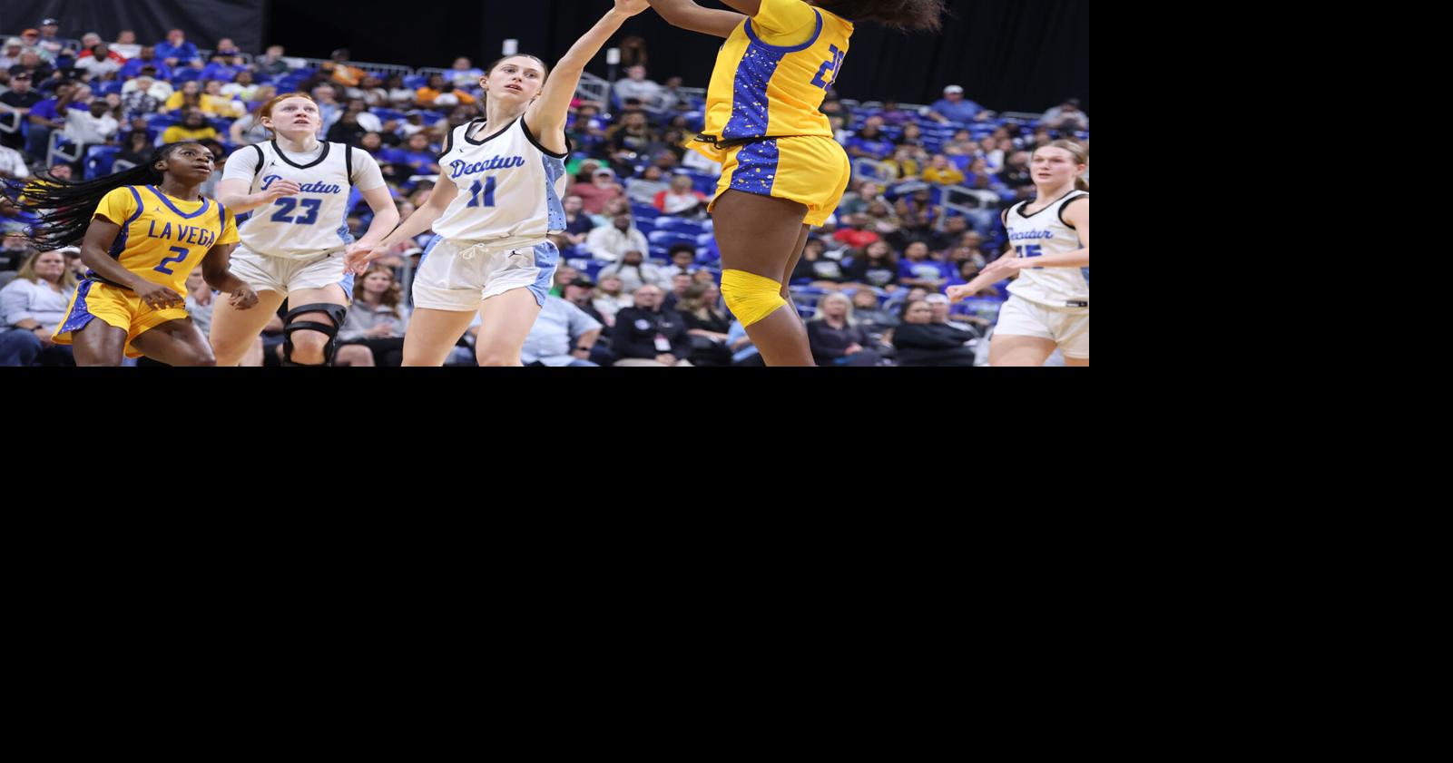 La Vega notebook: Decatur flips the script on experienced Lady Pirates