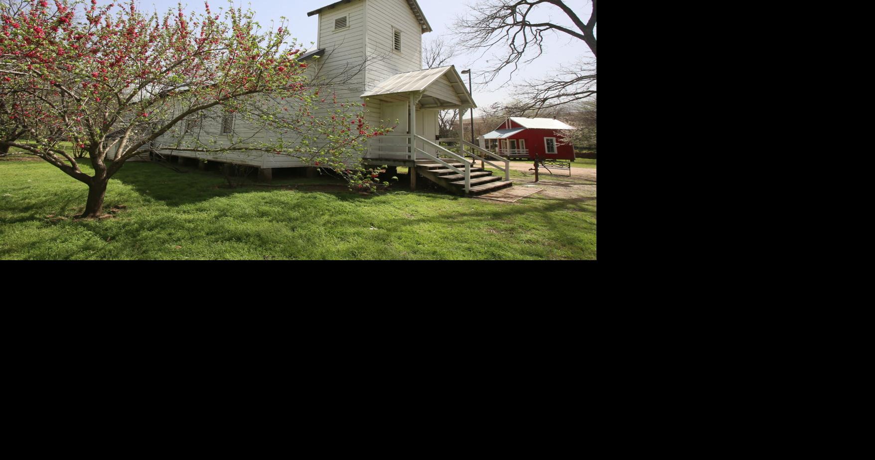 Wacoarea news briefs Christmas Lights in the Village to debut Friday