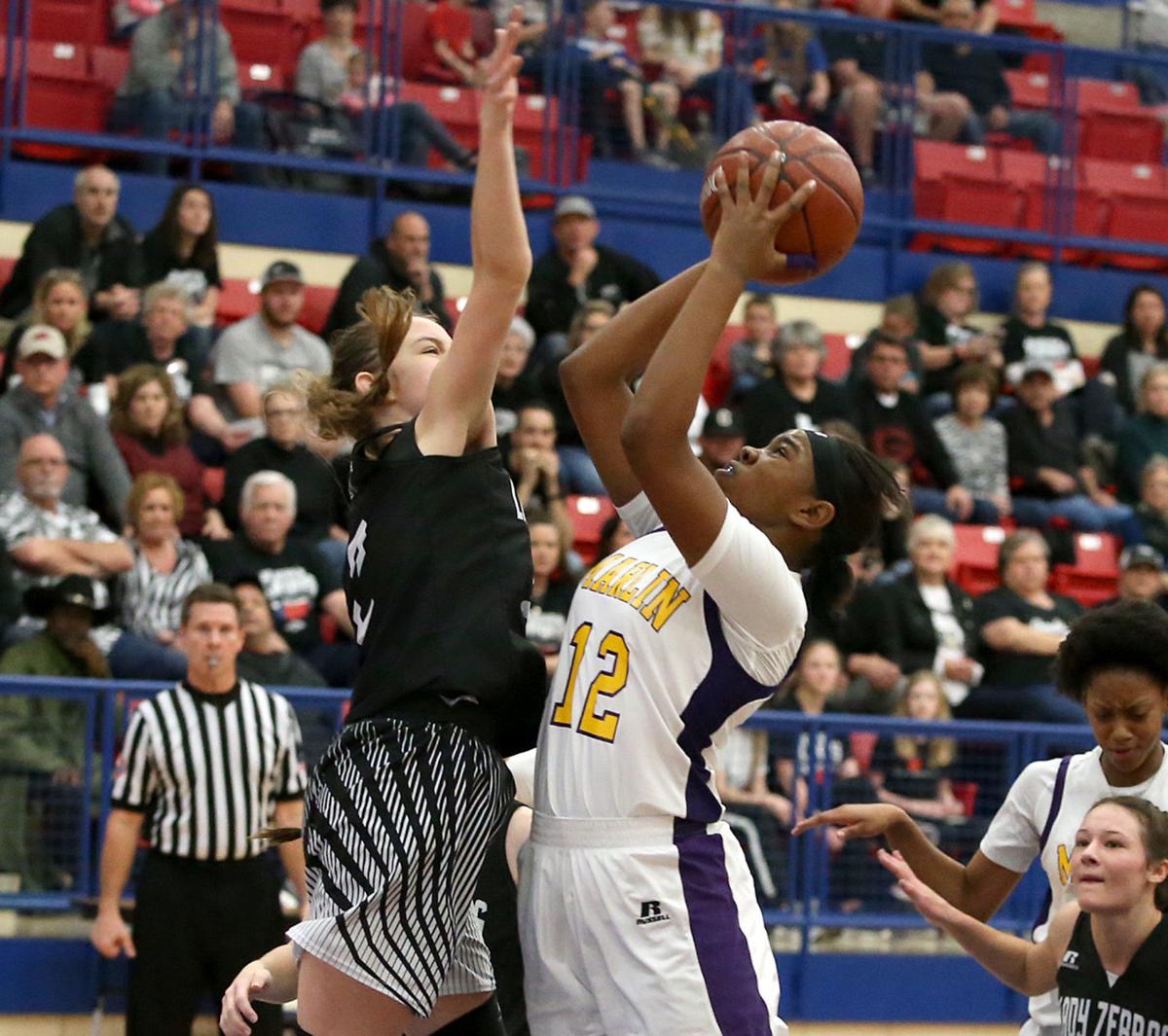 Marlin S Noble Signs For Hoops Track High School Sports