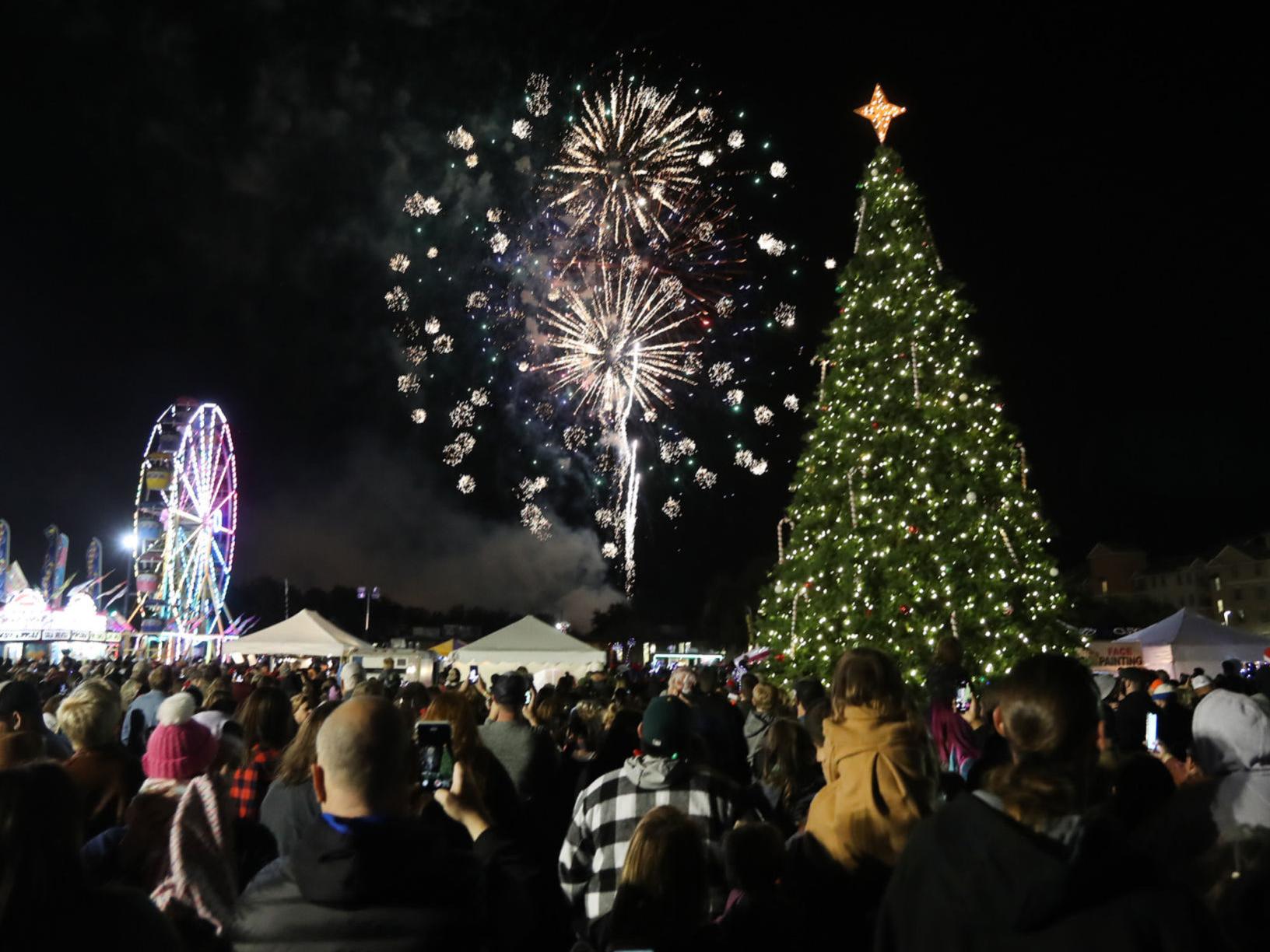 Virtu Yule Waco Tree Lighting Kicks Off Weekend Of In Person Holiday Events Arts Theatre Wacotrib Com Christmas Shows Waco Tx 2021