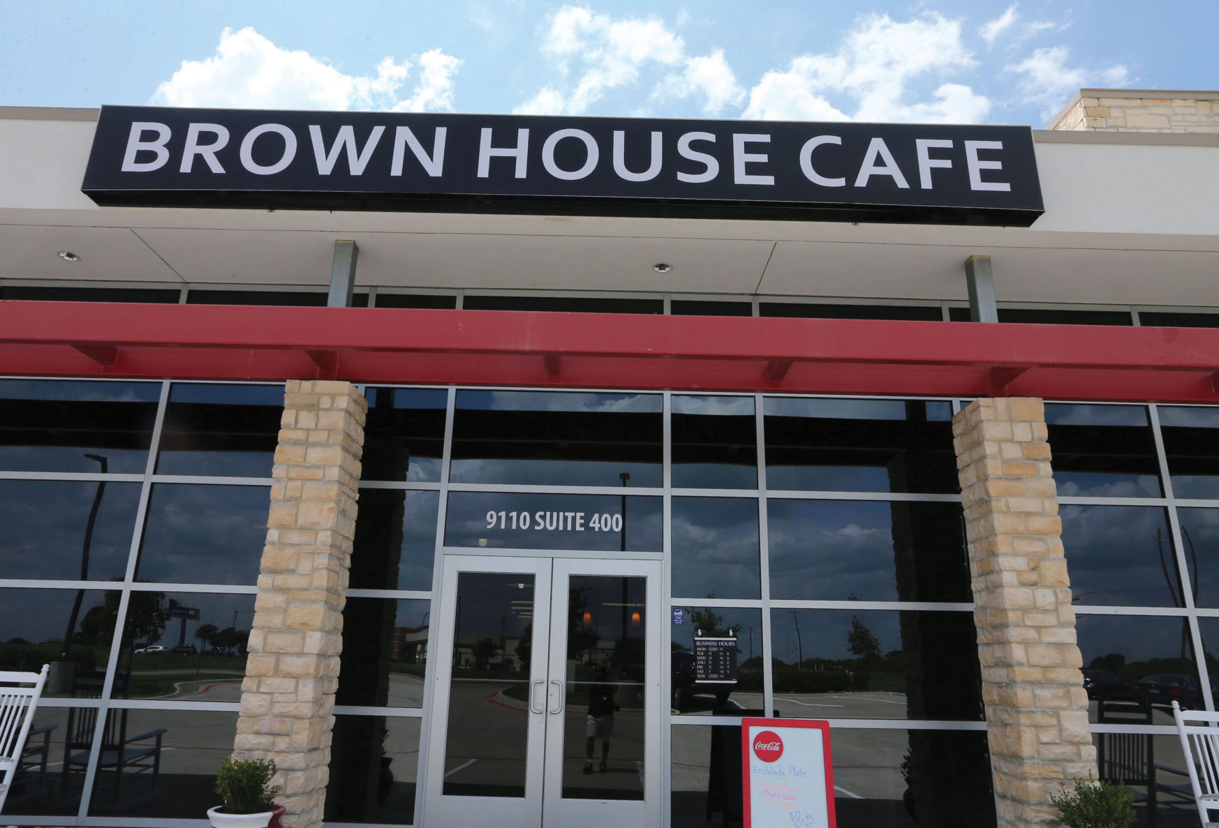 brown house cafe waco        
        <figure class=