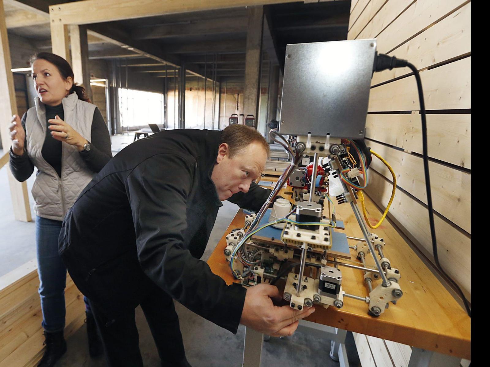 Downtown Makerspace Aims To Let Waco Community Innovate Unleash Creativity Business News Wacotrib Com