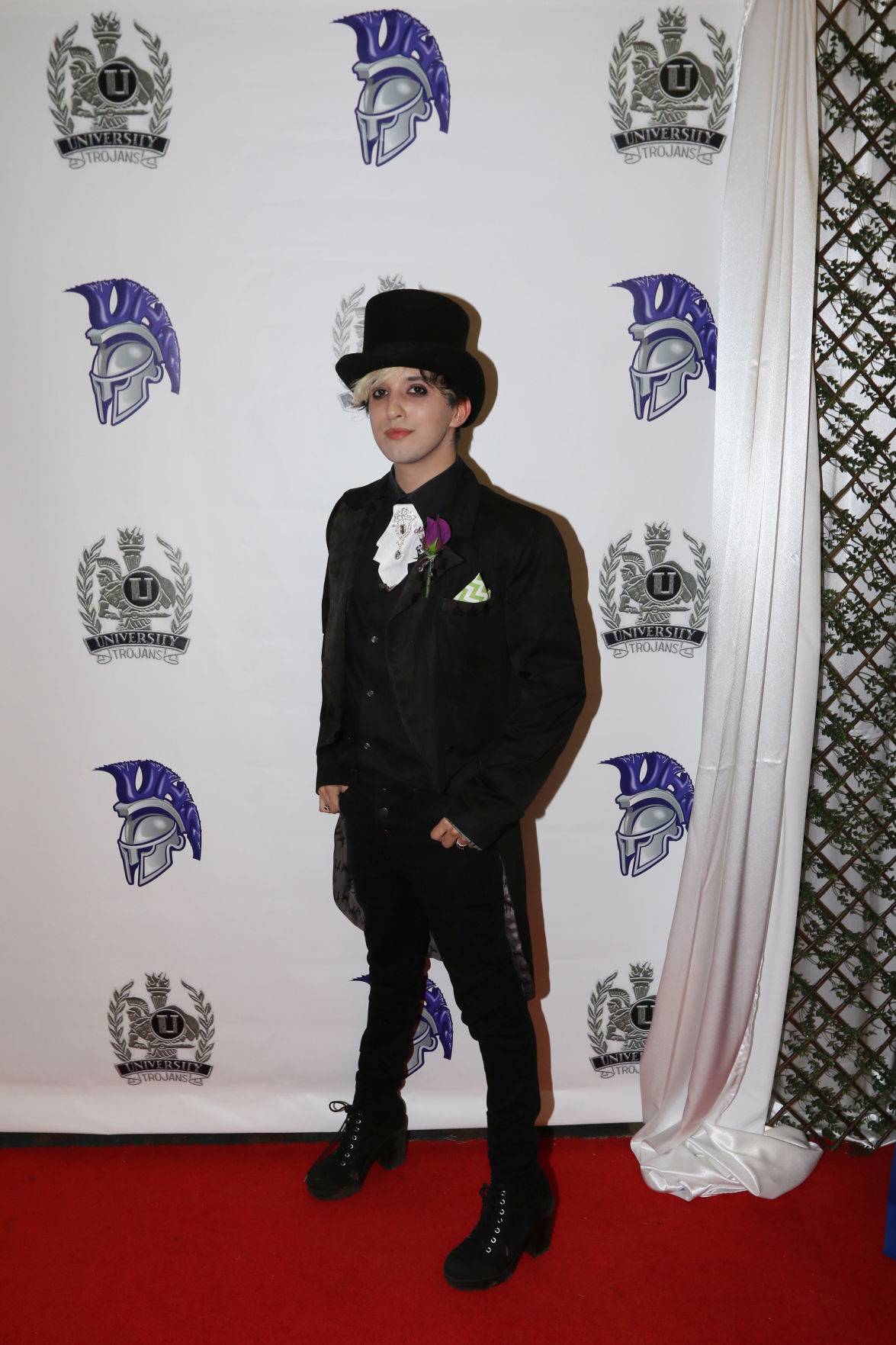 University-Red Carpet-0107.JPG