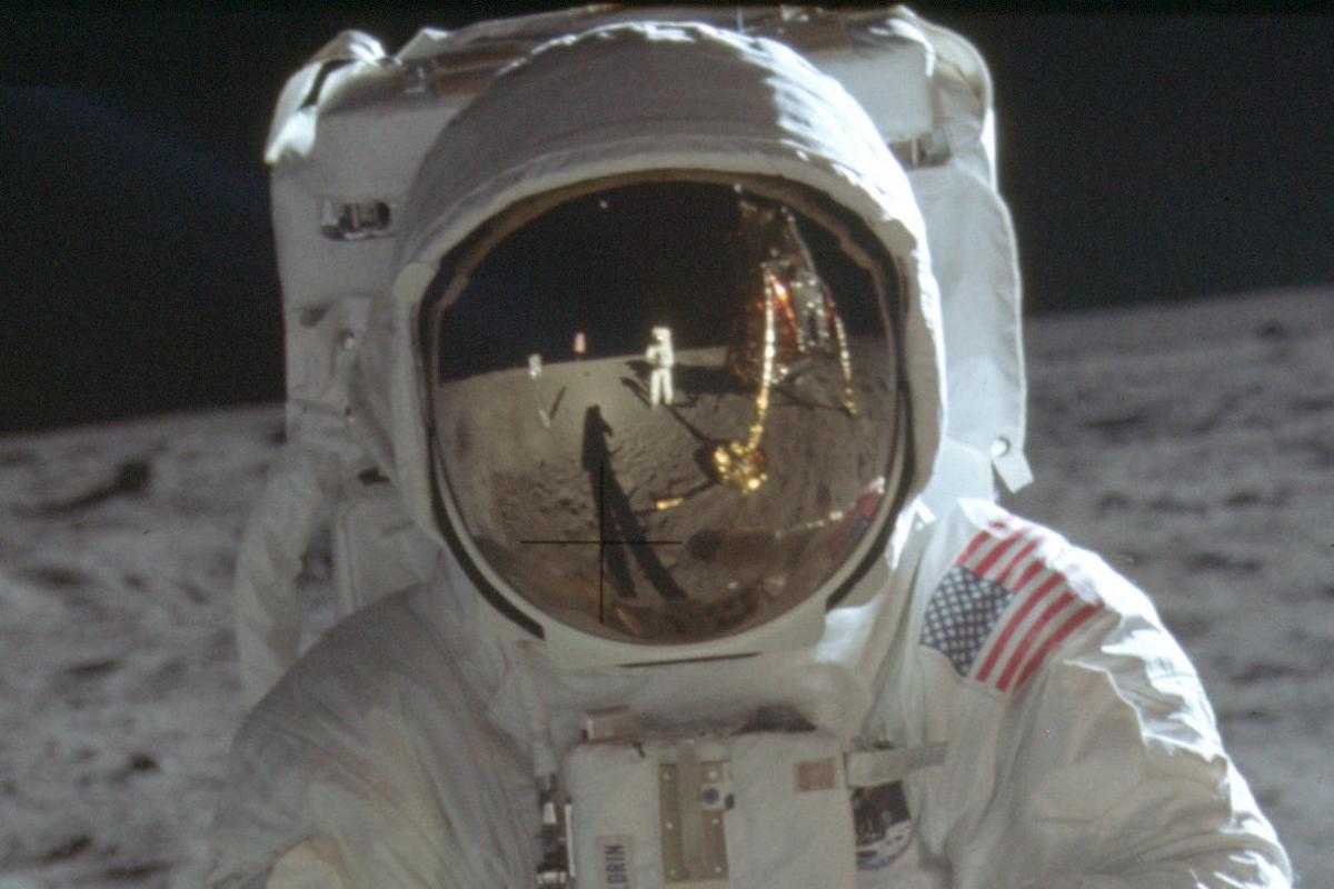 Bill Whitaker Does America Still Have The Right Stuff 50 Years After Armstrong Walked The Moon Bill Whitaker Wacotrib Com Bill Whitaker Does America Still Have The Right Stuff 50 Years After Armstrong Walked The Moon Bill Whitaker Wacotrib Com