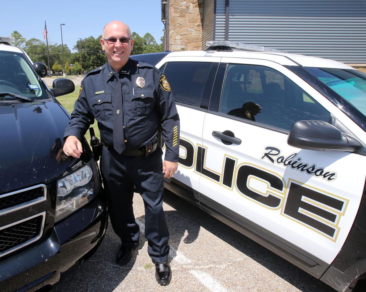 New Robinson police chief to focus on community Local News