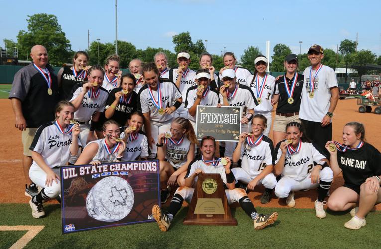 Crawford Lady Pirates give Italy the boot, 1-0, return to state