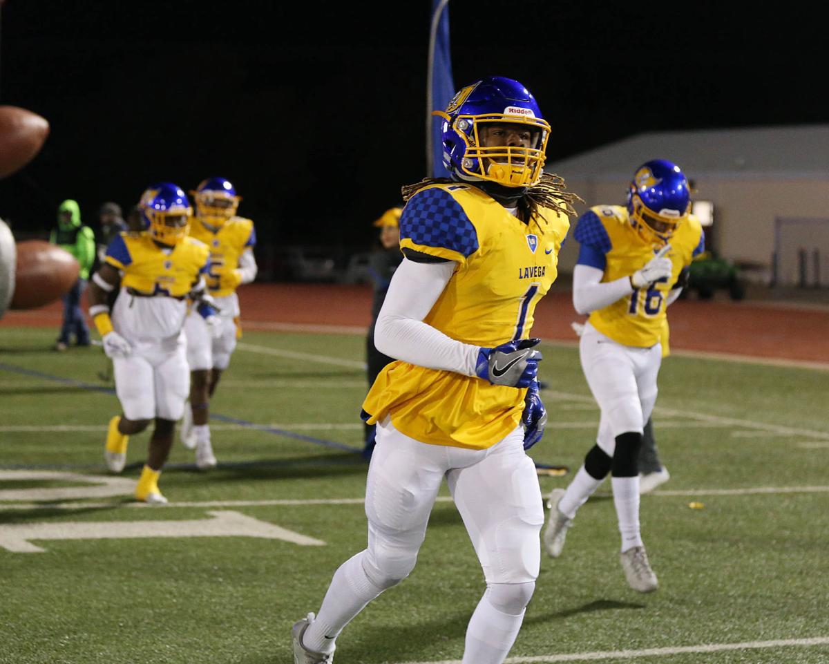 Pirate son rise La Vega's Williams duo enjoying the view of one last playoff run Central