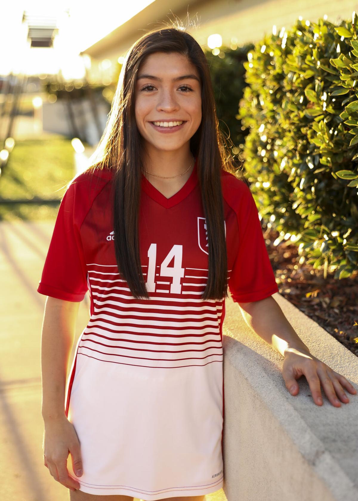Super Centex Girls Soccer Team Bush S High Level Production Marked By Blue Collar Attitude High School Wacotrib Com
