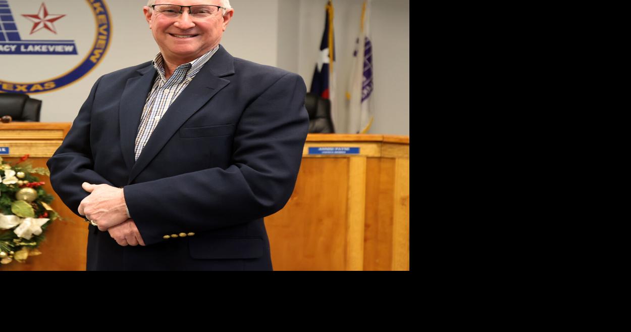 Longtime former Lacy Lakeview mayor to become city manager