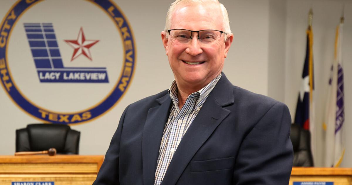 Longtime former Lacy Lakeview mayor to become city manager