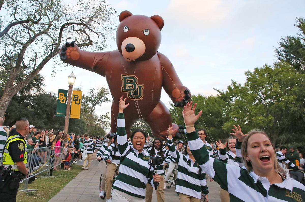 Baylor back in town with parade, festivities