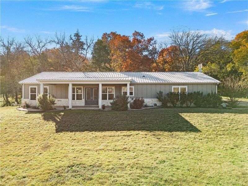 4 Bedroom Home in Bruceville 550,000