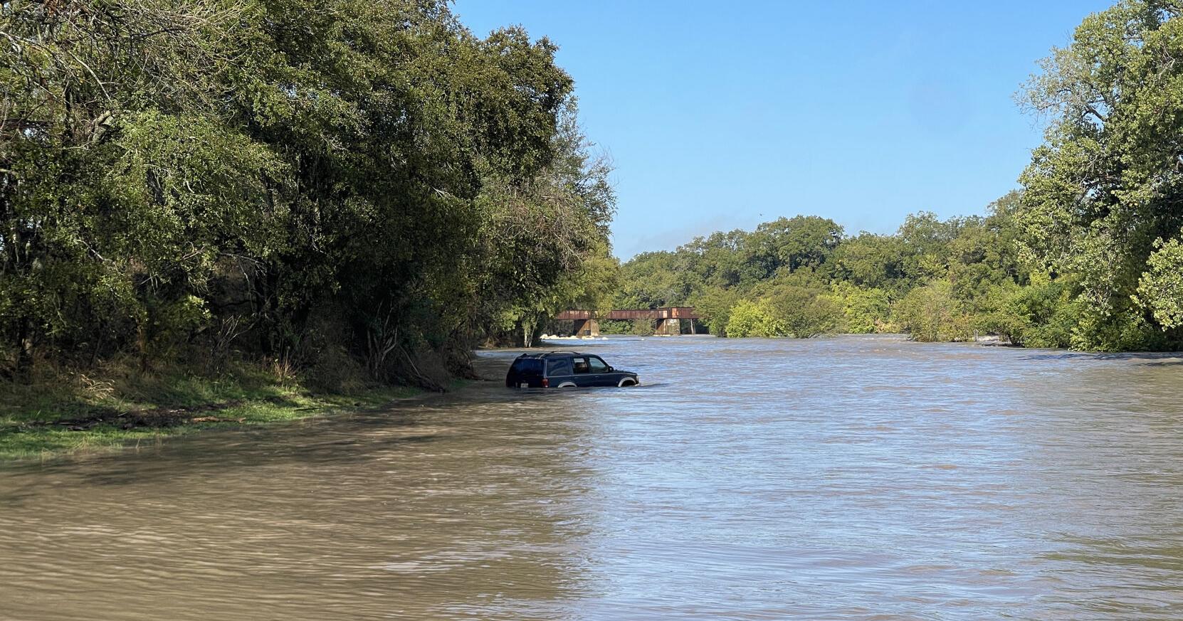 Heavy rain upstream of Waco pushes North Bosque toward flood - Vimarsana News