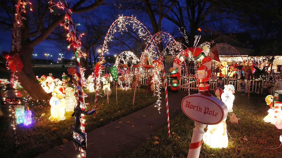 Elaborate christmas display has brightened waco neighborhood for Elaborate Christmas display has brightened Waco neighborhood for