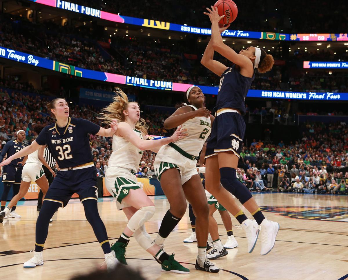Baylor S Cox Won T Need Surgery On Knee Mri Reveals Mcl Sprain