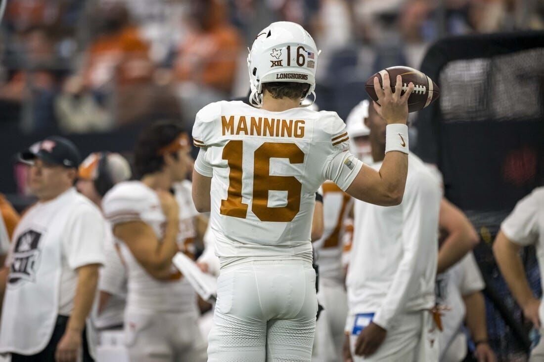 QB Arch Manning staying with Texas in 2024