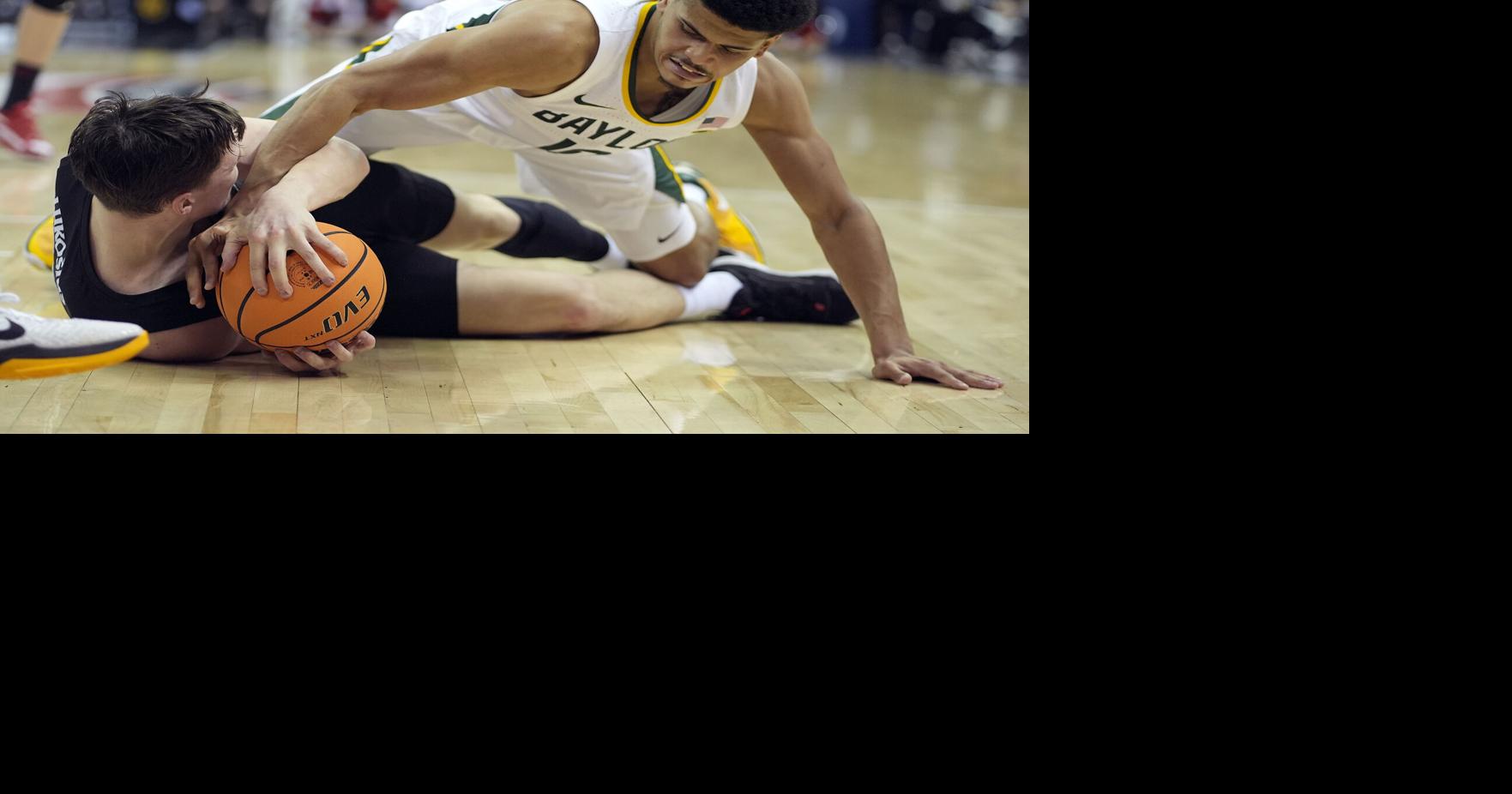 Second-half spark ignites Baylor comeback over Cincinnati at Big 12 tourney