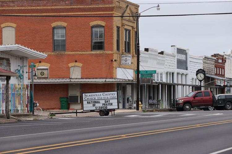 Effort to curb power of Valley Mills mayor stalls