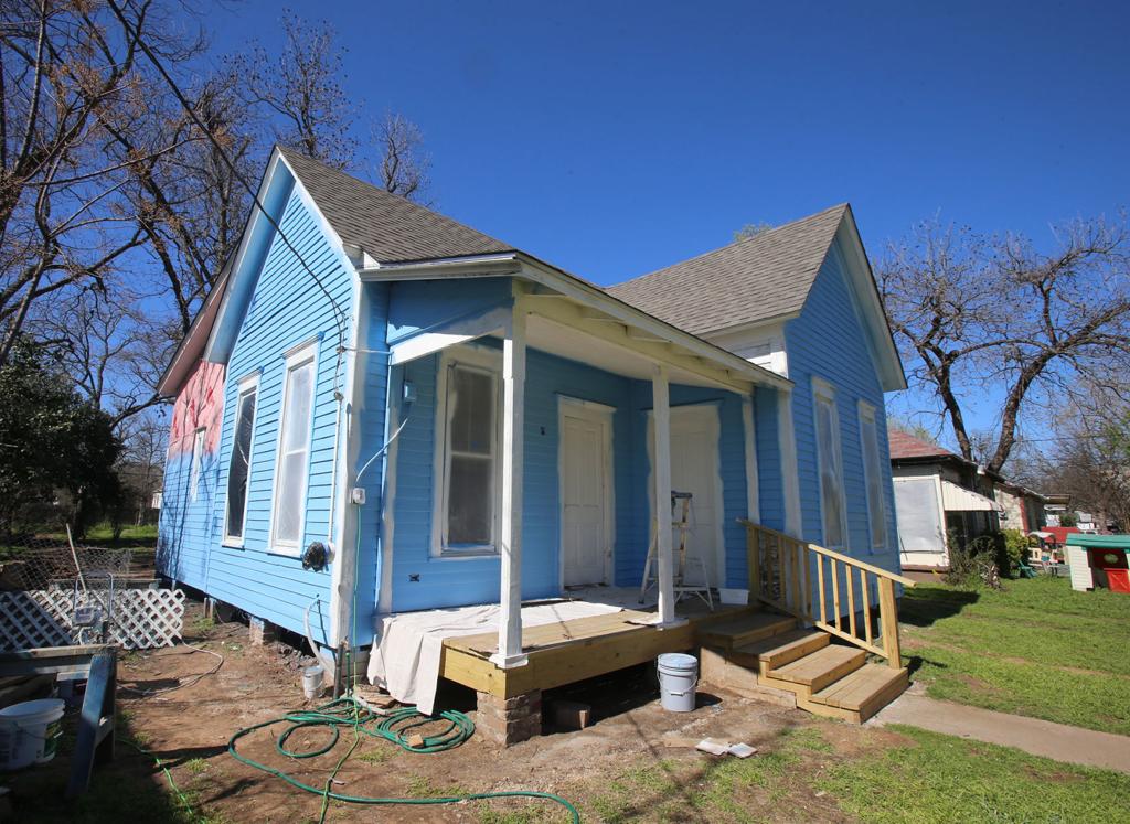 One Of A Kind East Waco Home Gets Historic Landmark Designation