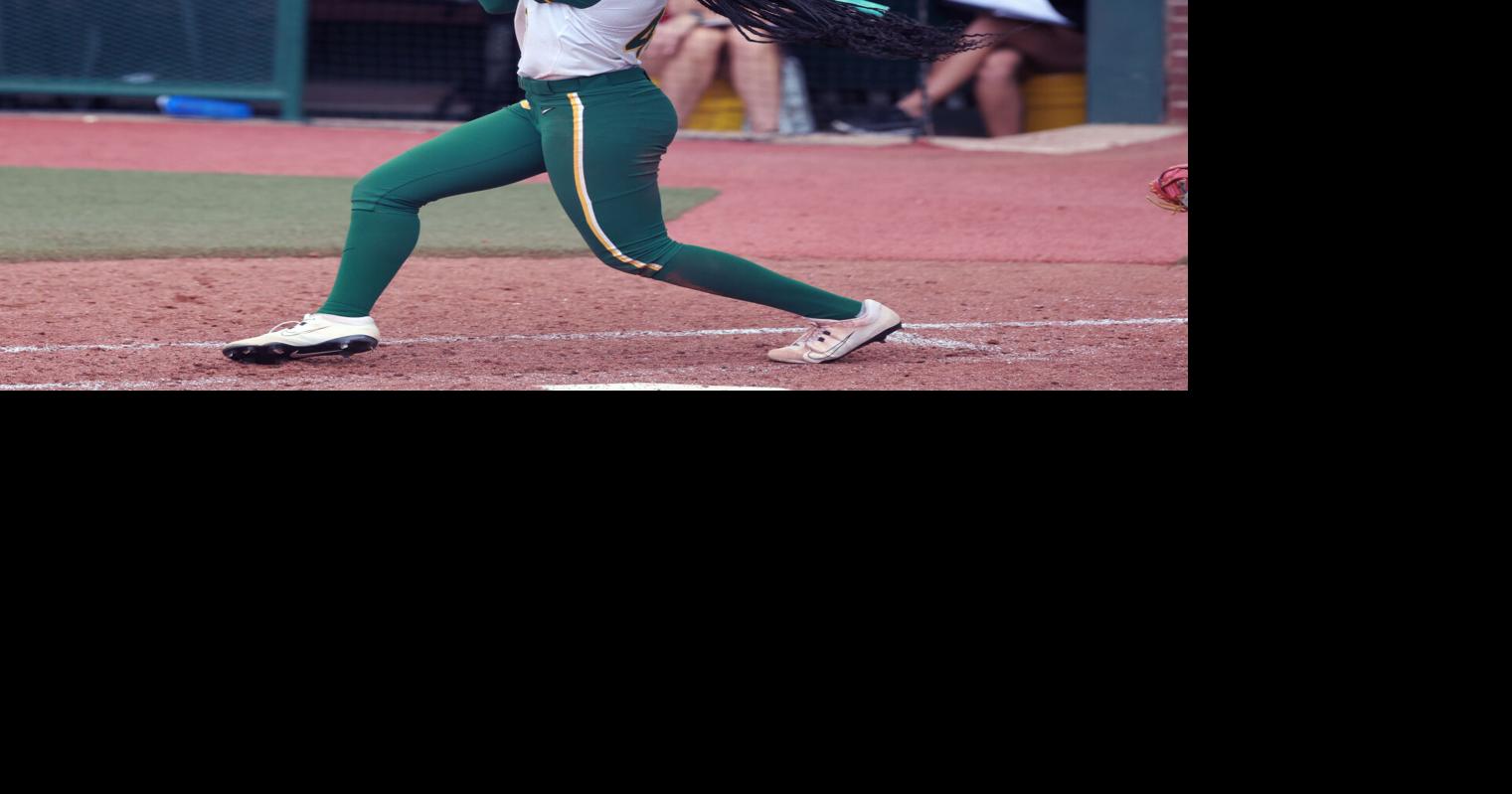 Baylor sweeps Big 12-opening doubleheader against Iowa State