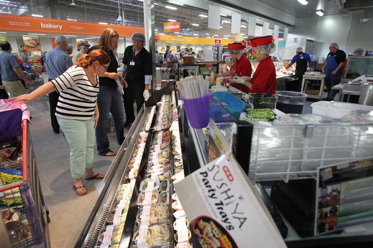 Thousands flock to new HEB Plus! store in South Waco Business News