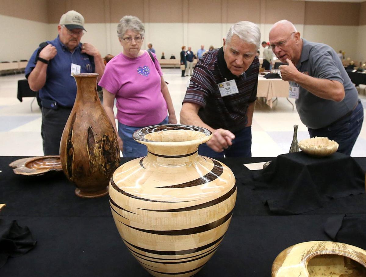 Woodworkers show off artistic craftsmanship at Waco event 