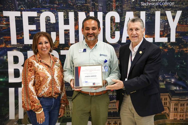 Five TSTC in Harlingen employees receive Chancellor’s Cornerstone Award