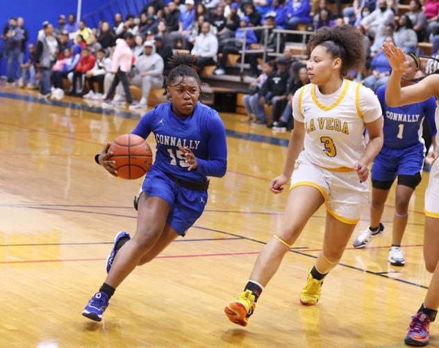 020423-wac-spt-hshoops3.JPG