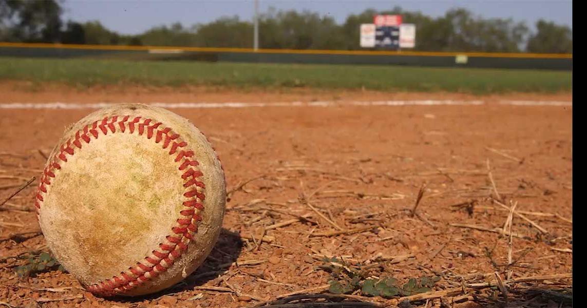 Bosqueville finishes off Windthorst, 73, to win region semifinals