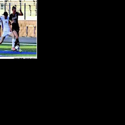 Wylie bounces Midway, 5-1