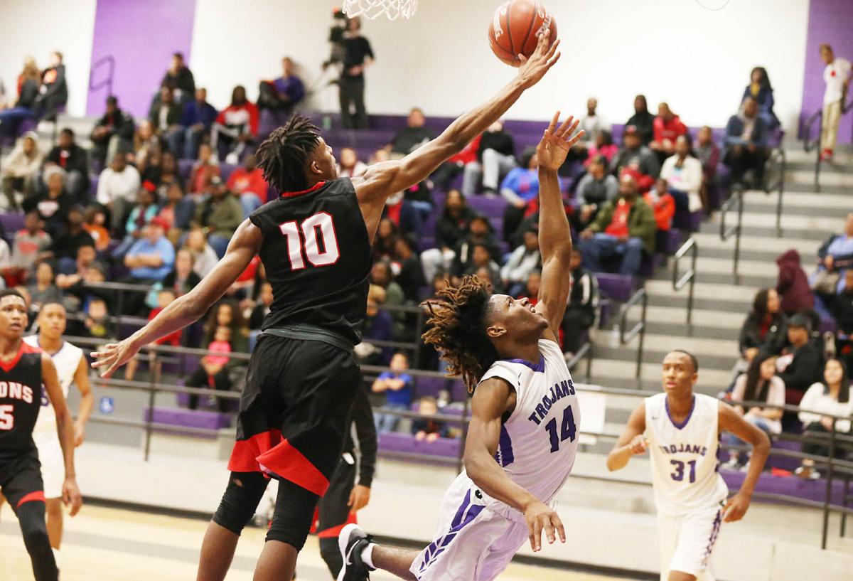 University Boys Deliver In Crunch Time To Top Rival Waco High 60