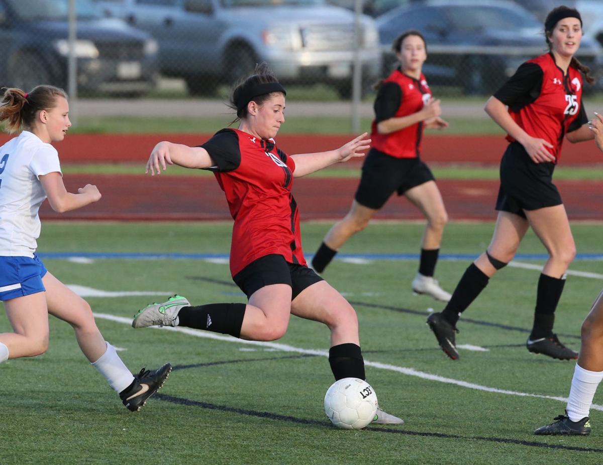 Leopard Family Selflessness leads Lorena soccer to regional tournament