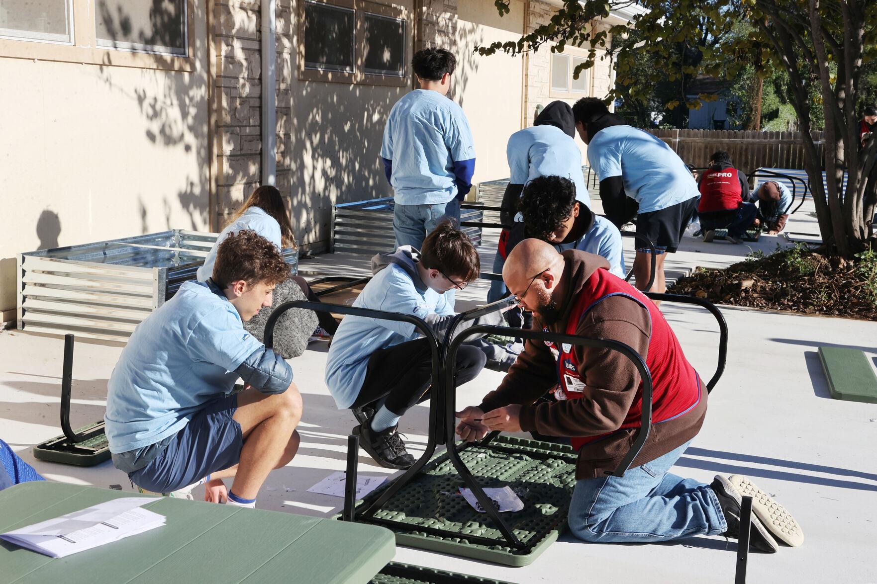 Waco Lowe #39 s Rapoport Academy team up for community projects Waco Lowe #39 s Rapoport Academy team up for community projects