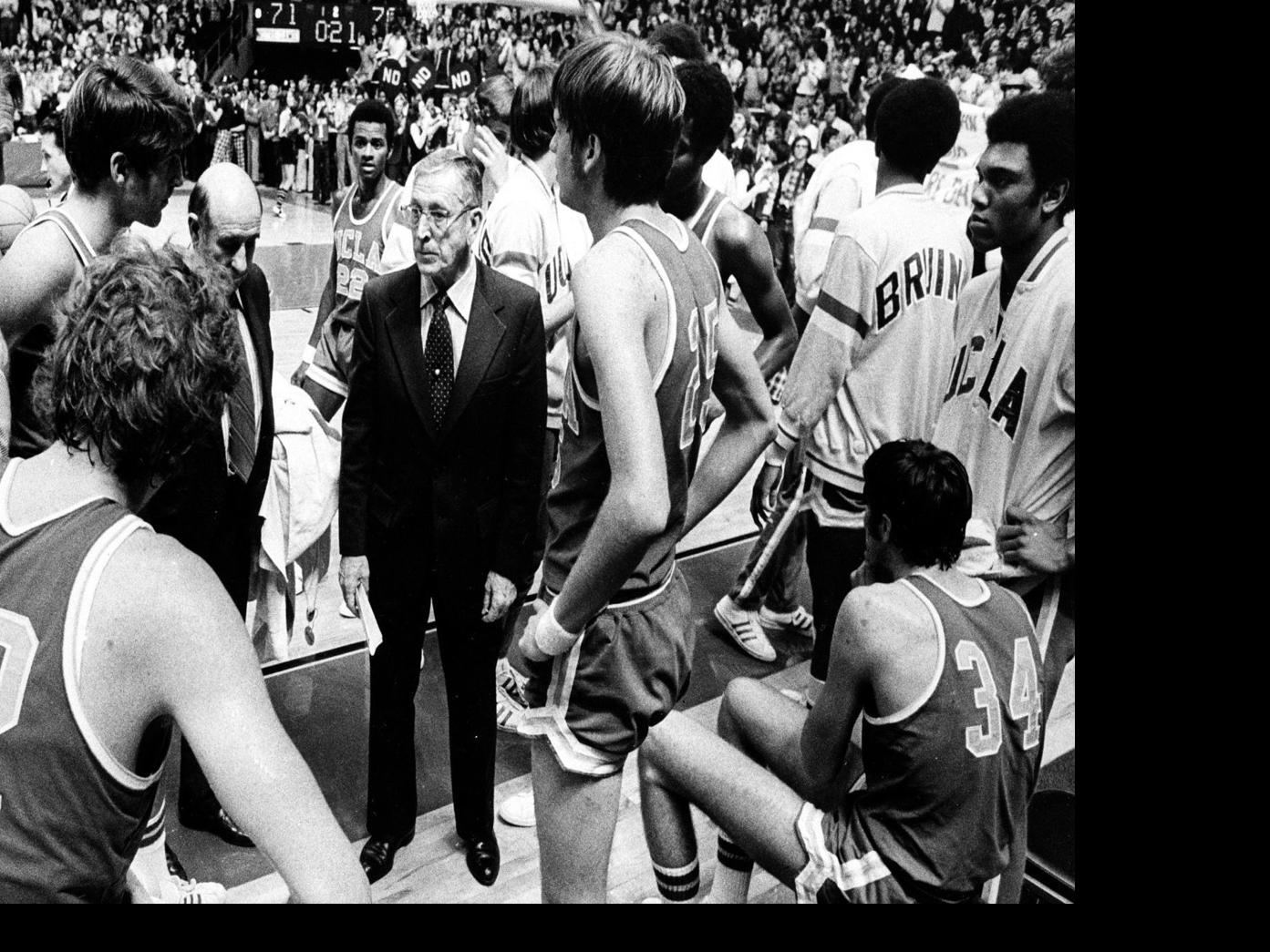 Remembering Texas Sports History March 27 Ucla Holds On For