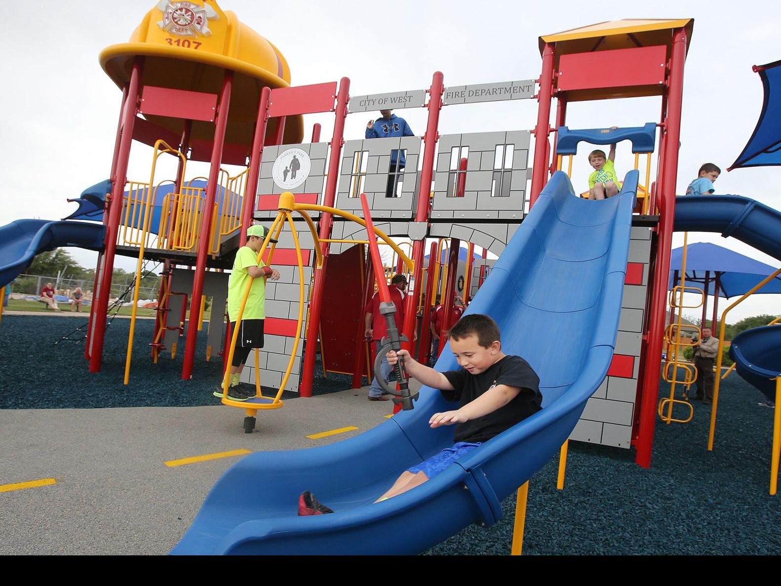 Dallas Mavericks Bringing New Basketball Court To Parker S Park