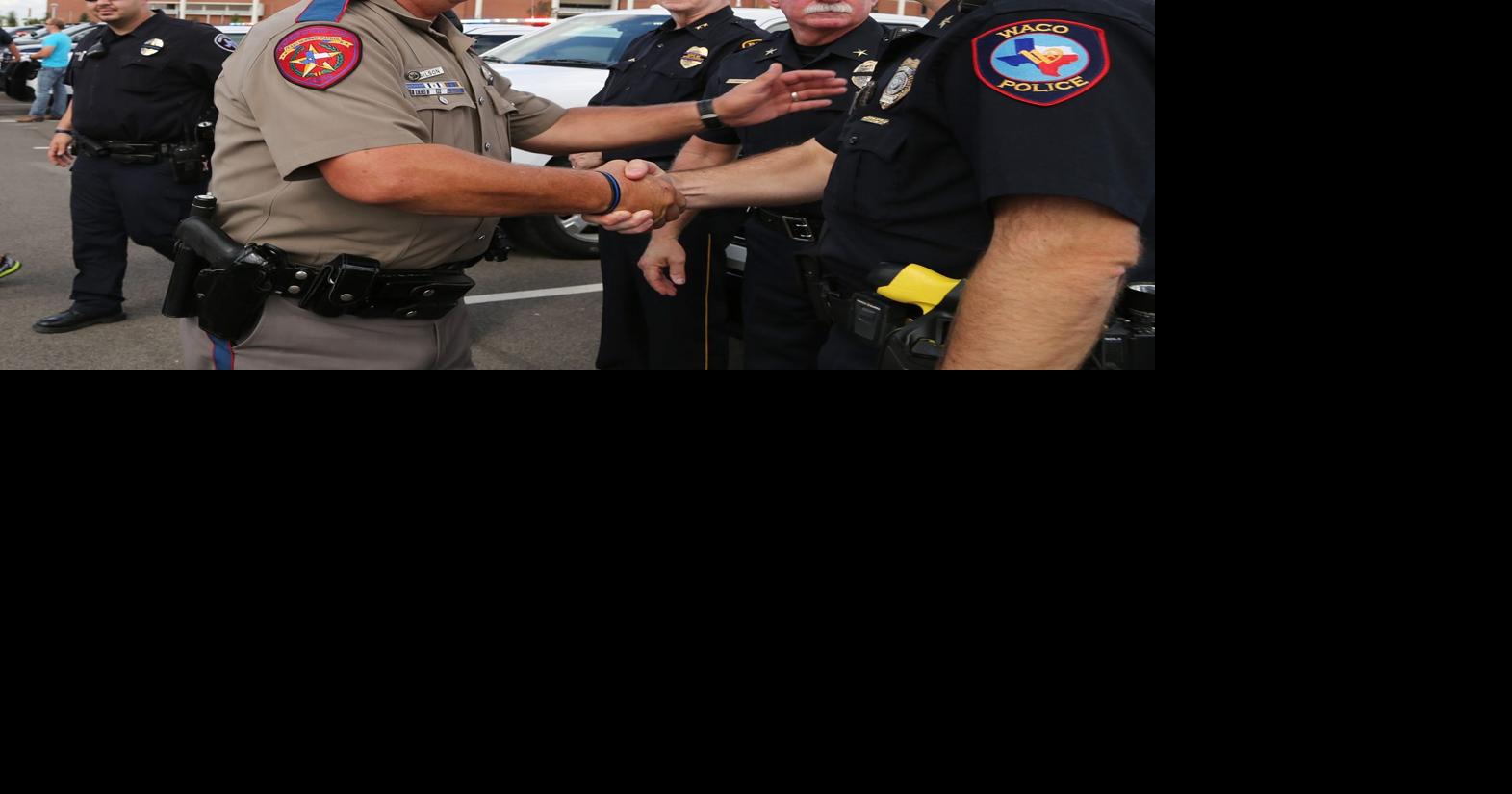 Waco-area law enforcement shows solidarity in wake of officer death