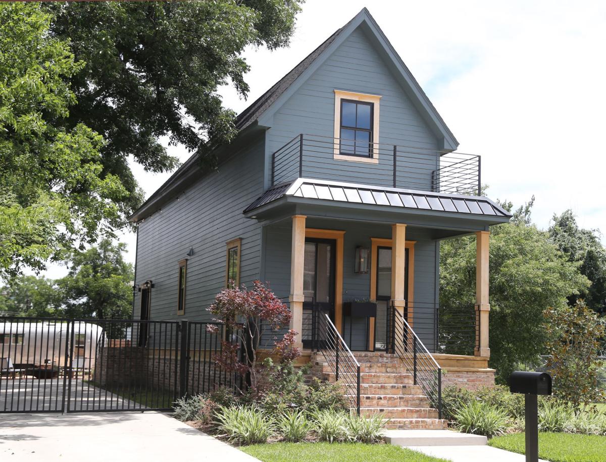 Owner defends almost $1 million asking price for Seventh Street shotgun house | Business ...