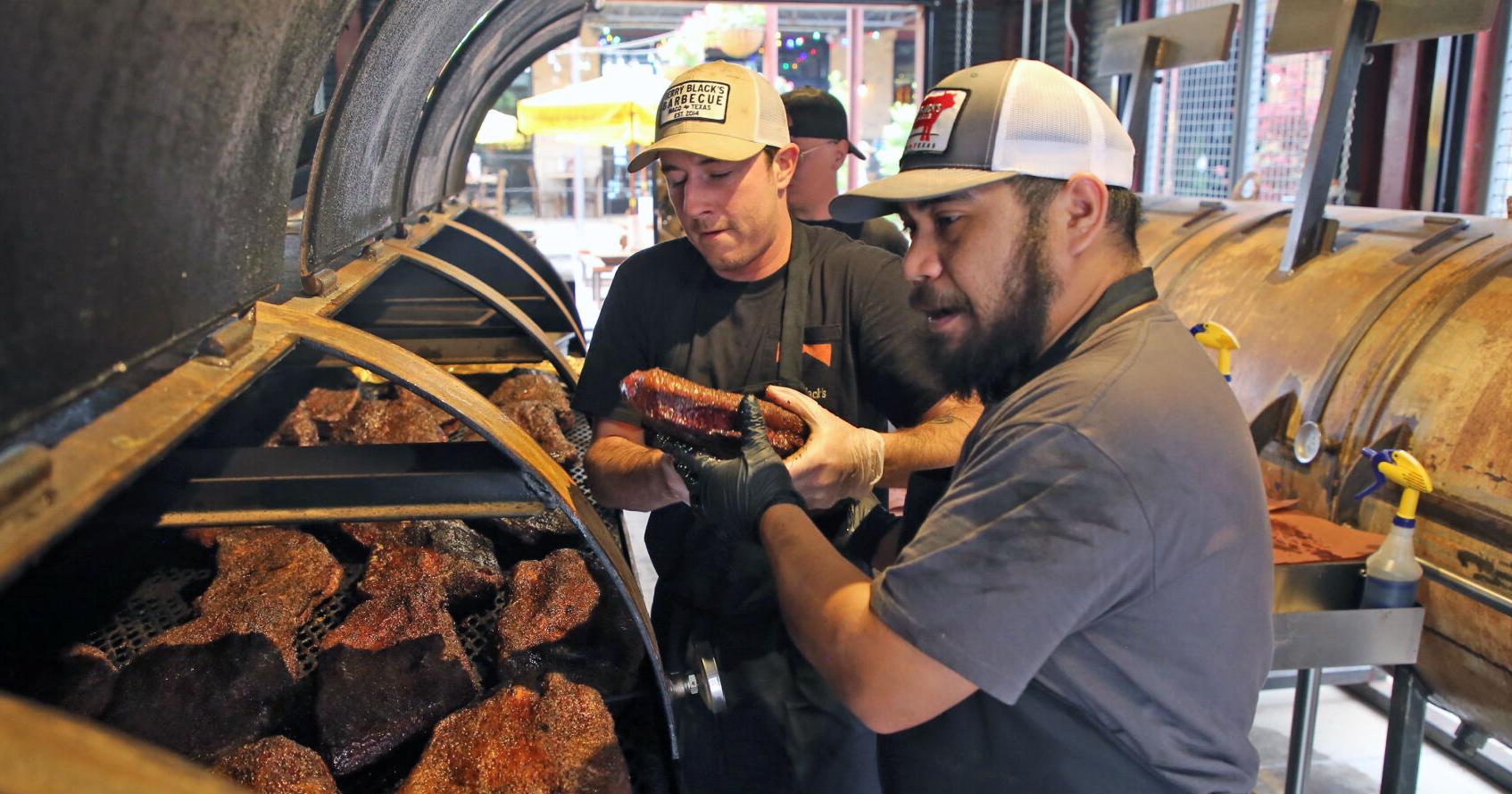 Terry Black's BBQ joins Waco dining scene, with huge crowds - Vimarsana News