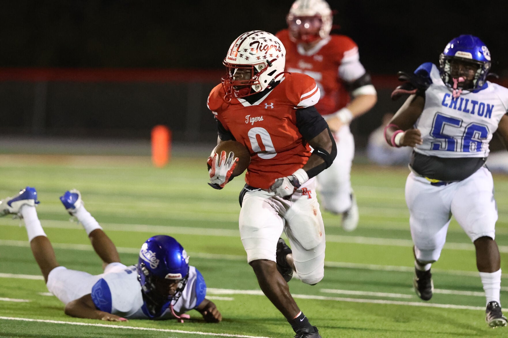 Bremond overpowers Chilton in clash of ranked teams