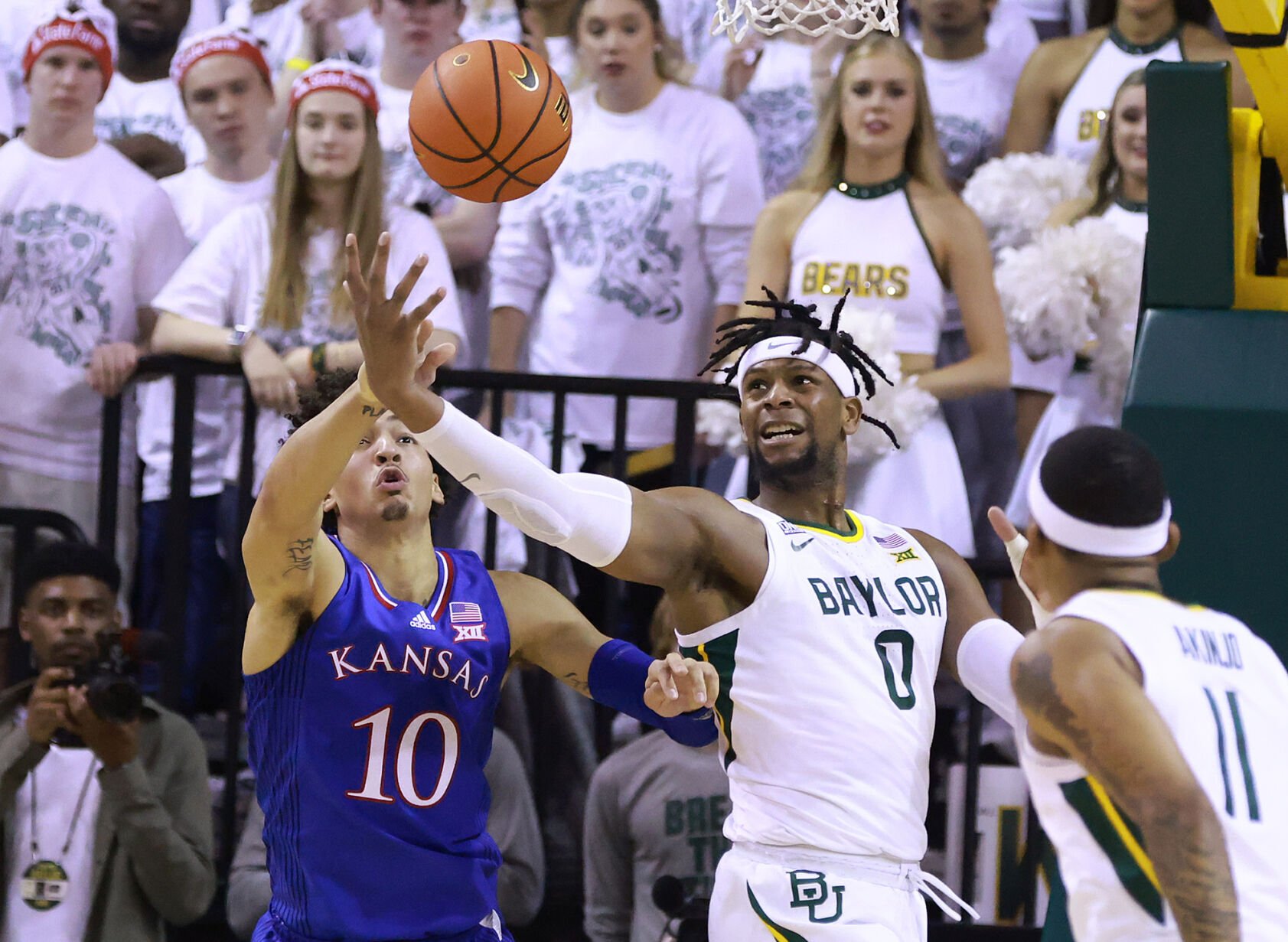 Baylor, Kansas Tied For Big 12 Lead Heading Into Final Weekend