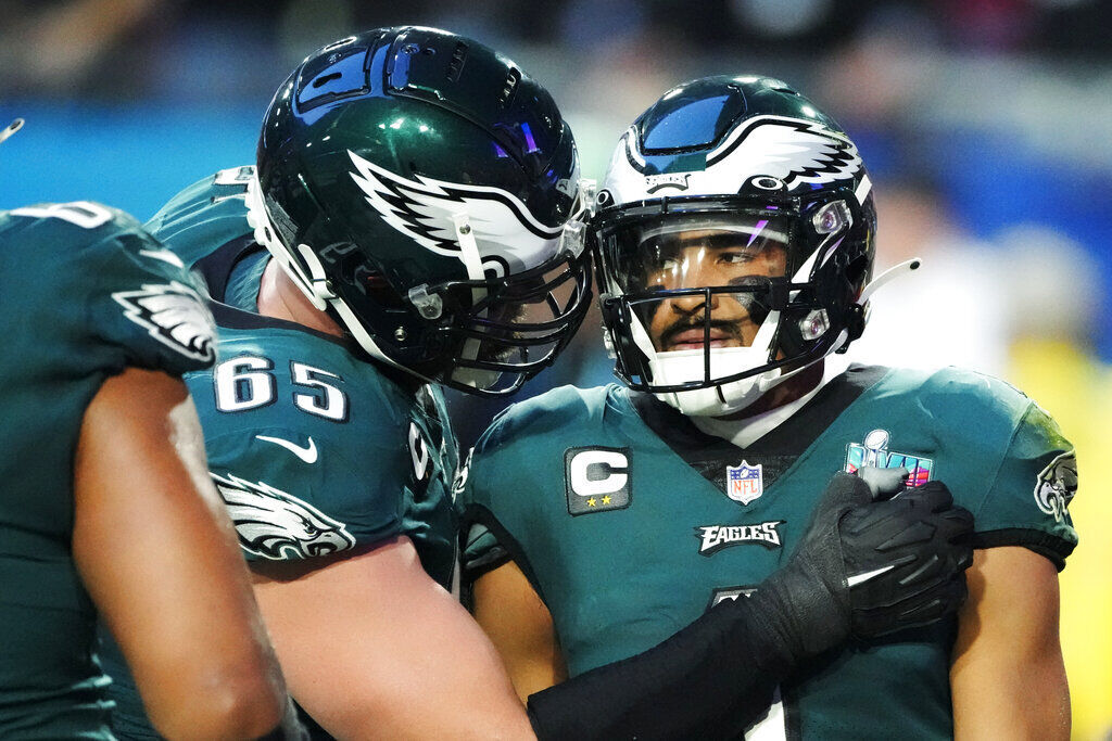 Eagles, Chiefs Kickoff Super Bowl 57 in Historic Fashion – NBC Bay